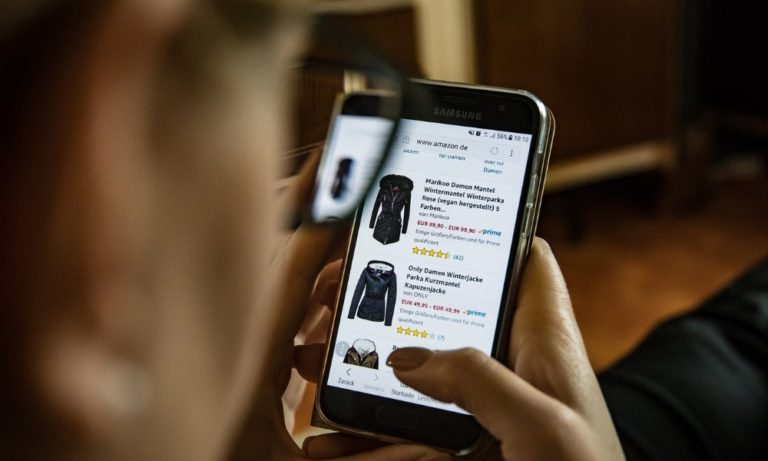 10 Tips To Buy Clothes Online And Take Advantage Of Sales