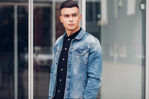 How To Style a Denim Jacket: A Casual Guy’s Guide